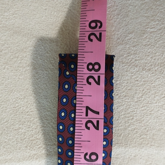 Jos A Bank Executive Collection Red and Blue All Silk 4" Tie - Picture 6 of 7